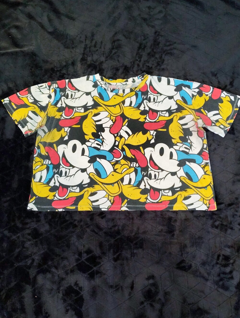 Disney Y2K Mickey Mouse & Friends All Over Printed Cropped TShirt XXL Colorful